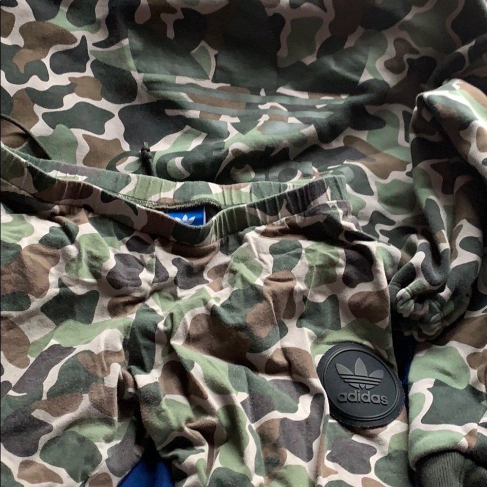 Adidas camouflage legging set